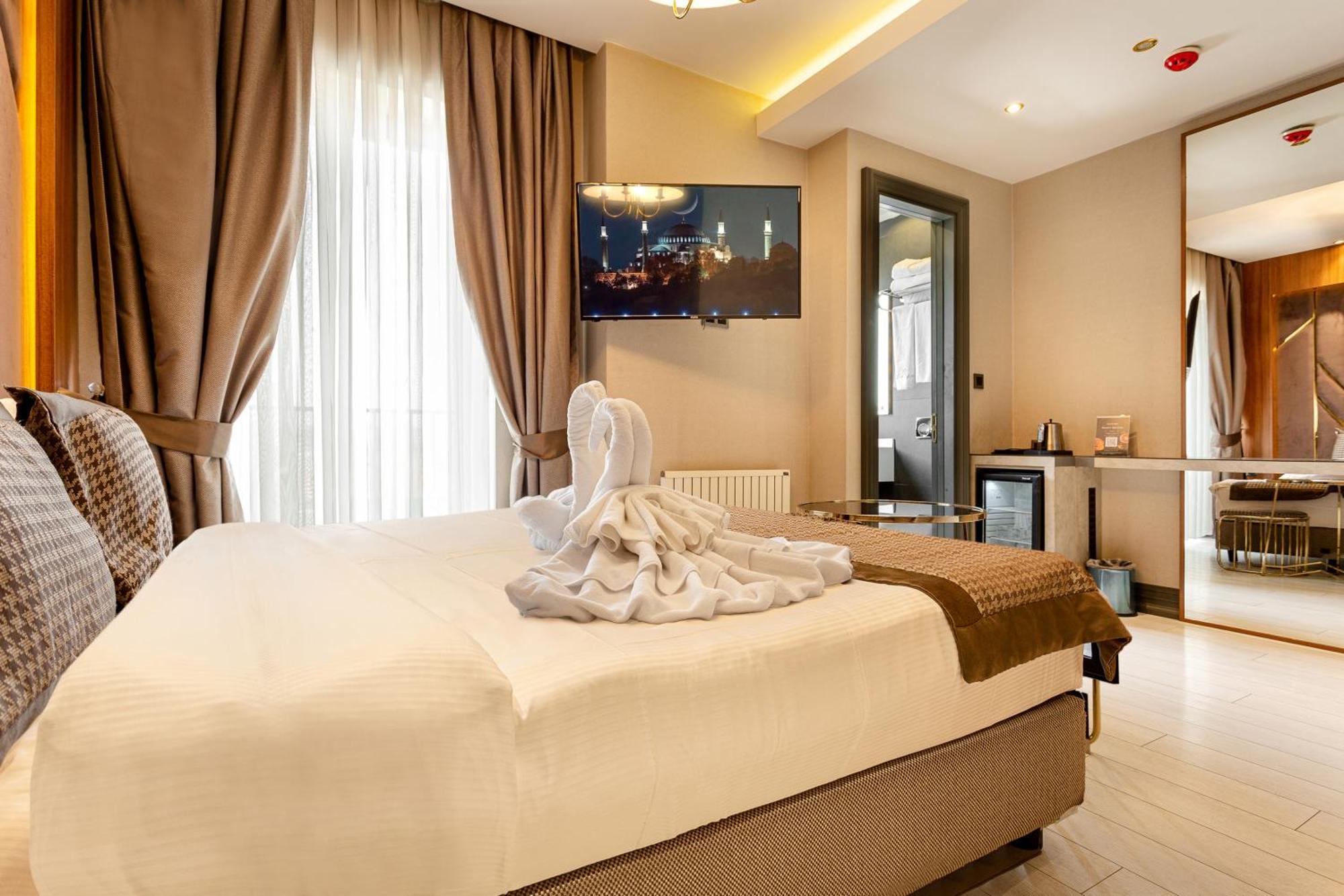 Santra Hotel อิสตันบูล ภายนอก รูปภาพ