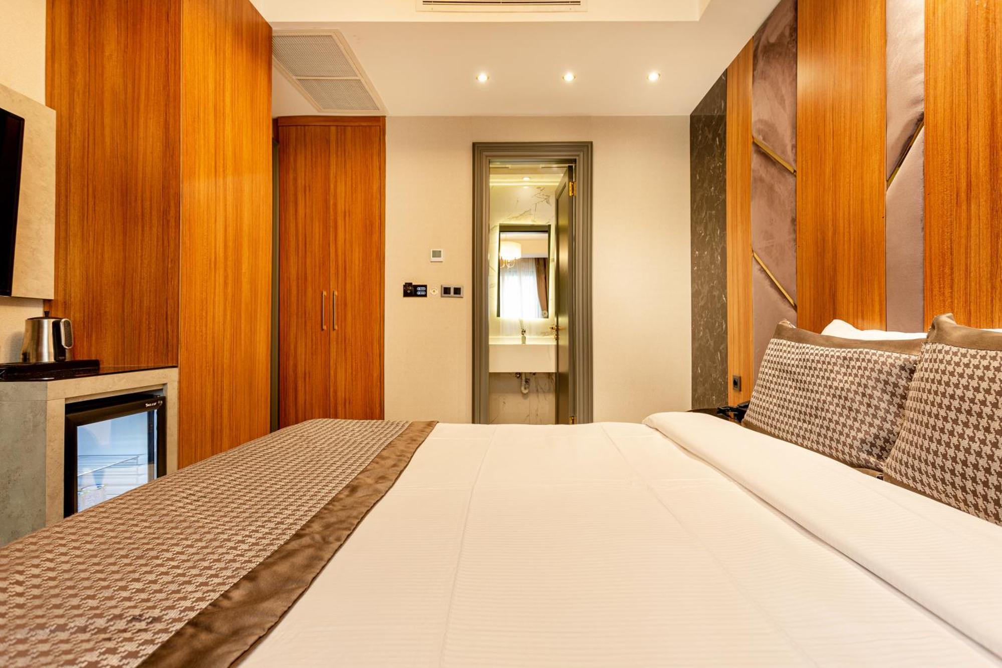Santra Hotel อิสตันบูล ภายนอก รูปภาพ