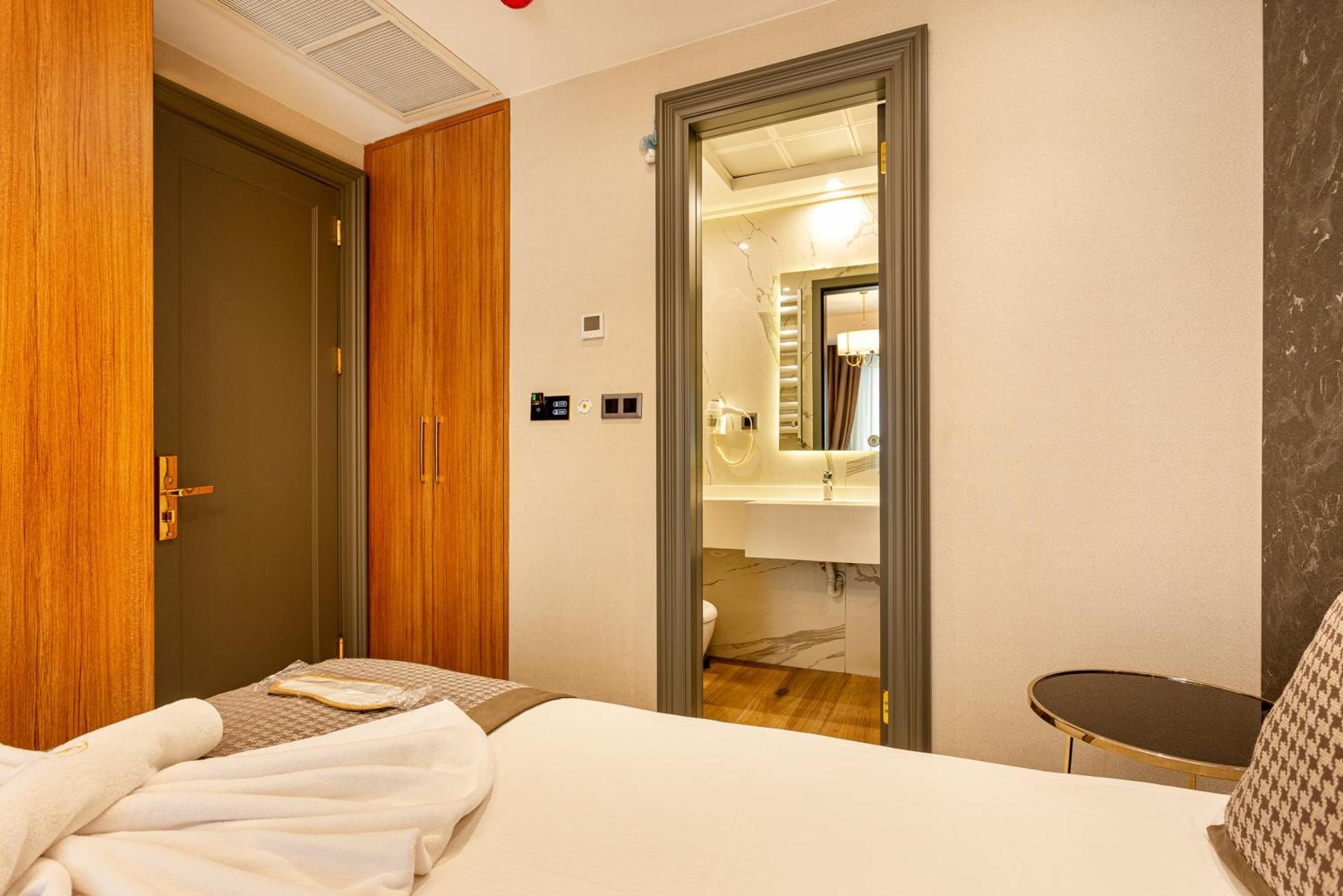 Santra Hotel อิสตันบูล ภายนอก รูปภาพ