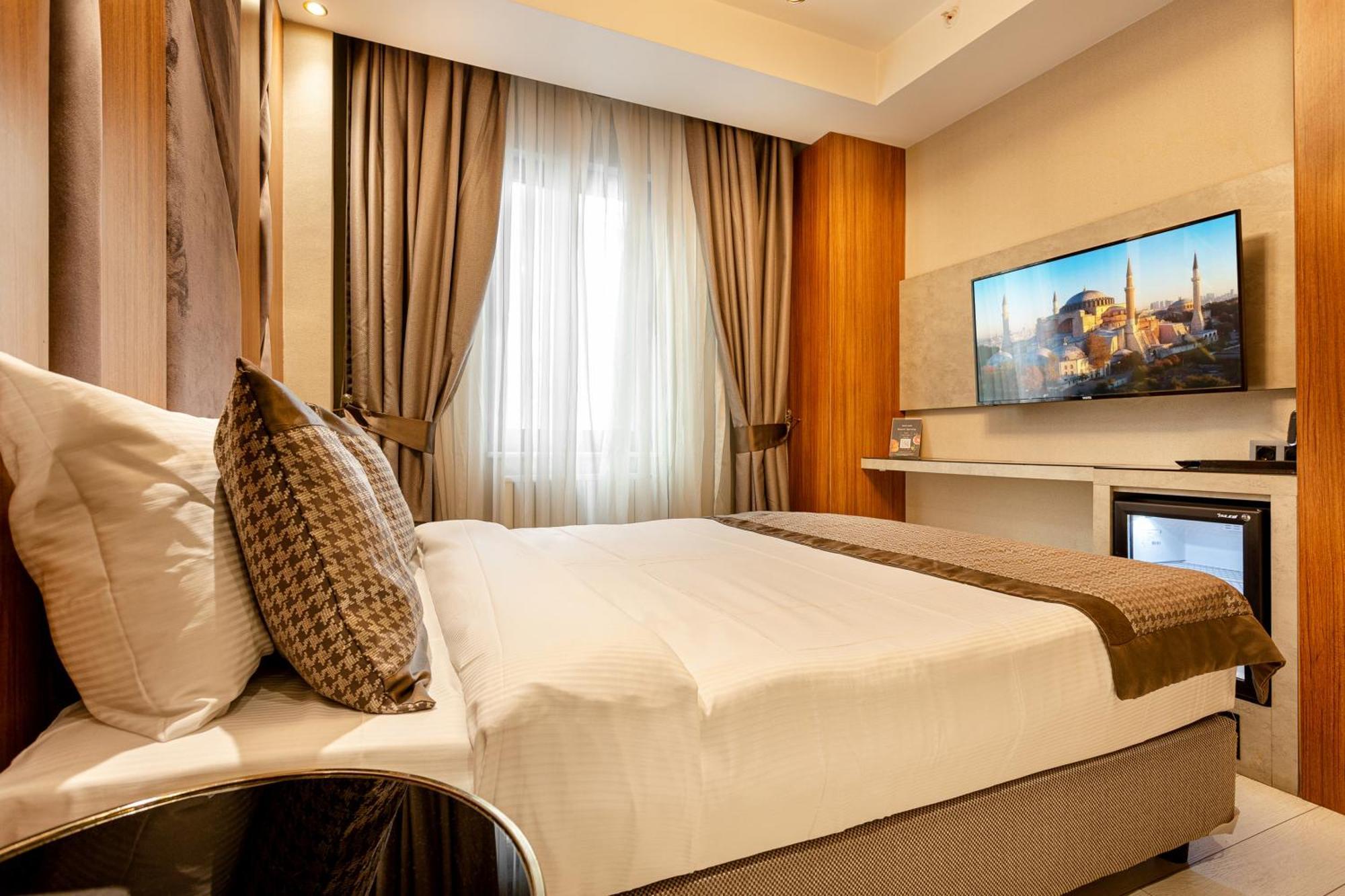 Santra Hotel อิสตันบูล ภายนอก รูปภาพ